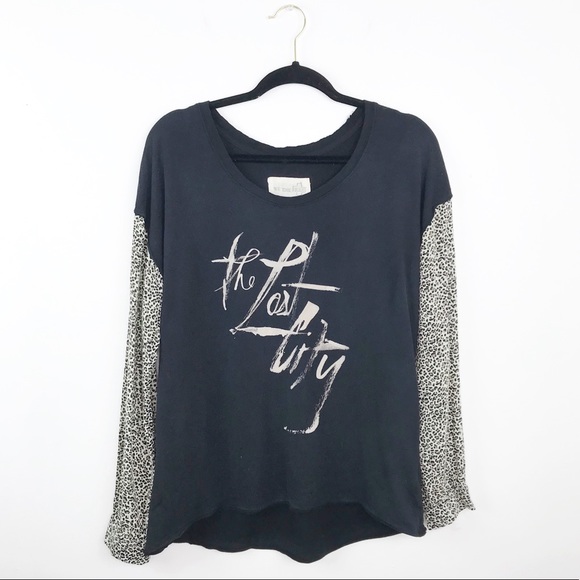 Free People Tops - Free people graphic tee leopard print sleeves